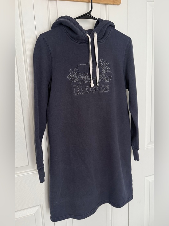 Roots Dresses & Skirts - Roots Dark Gray Sweatshirt with Green Logo Patch